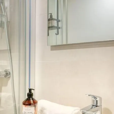 Seaside Escape Perfect For 5 In Apartment Ostende