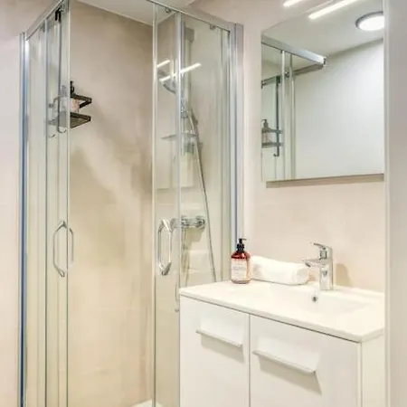 Seaside Escape Perfect For 5 In Apartment *